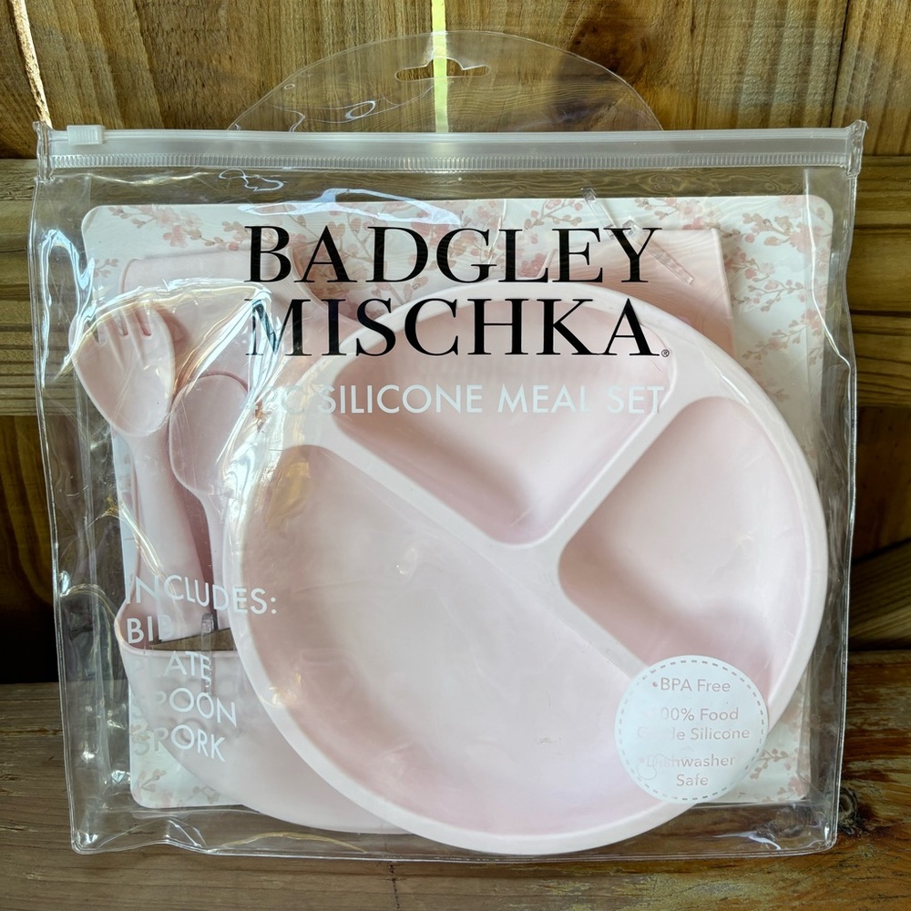Badgley Mischka 4 Piece Pink Silicone Baby Meal Set